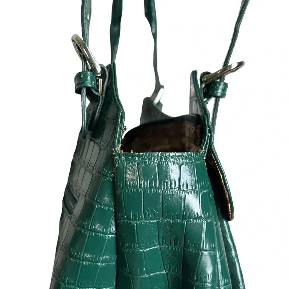 MAXX New York Green Croc Embossed Leather Shoulder Bag Silver Hardware Mobwife - Picture 8 of 16